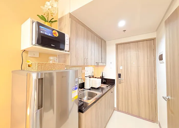 An Elegant Cozy At S Residences & Netflix I S Res 1214 *